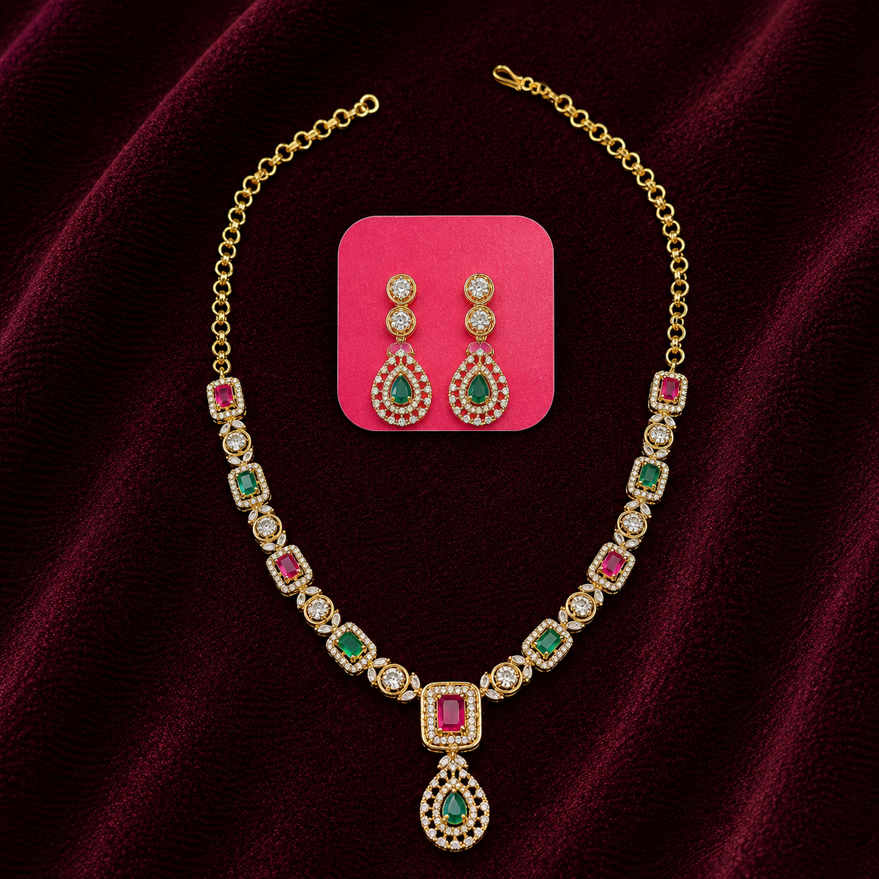 MARAGATHAMAANIKAM NECKLACE SET