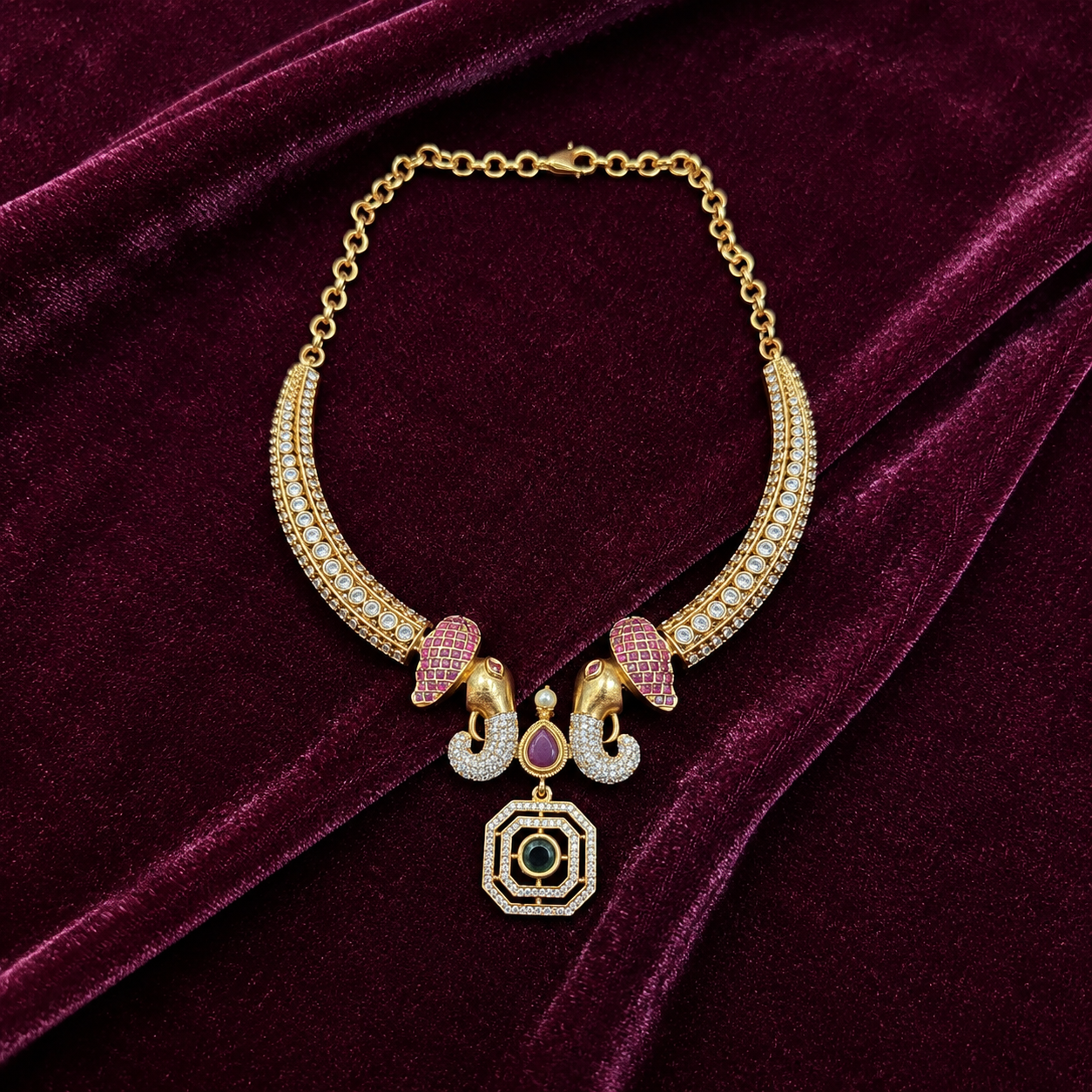 MAYOORI NECKLACE SET
